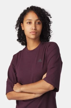 ADIDAS Run Icons Made With Nature Hardloopshirt Dames 9 ADIDAS Run Icons Made With Nature Hardloopshirt Dames -Kleurrijk Mode 2210003179278 013 nl